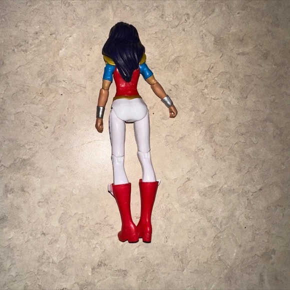 DC Comics Wonder Woman Articulated Figure Doll Justice League Super Hero Action - Picture 2 of 2